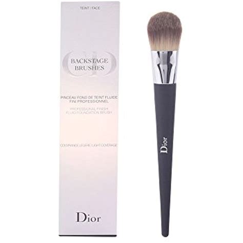 christian Dior foundation brush